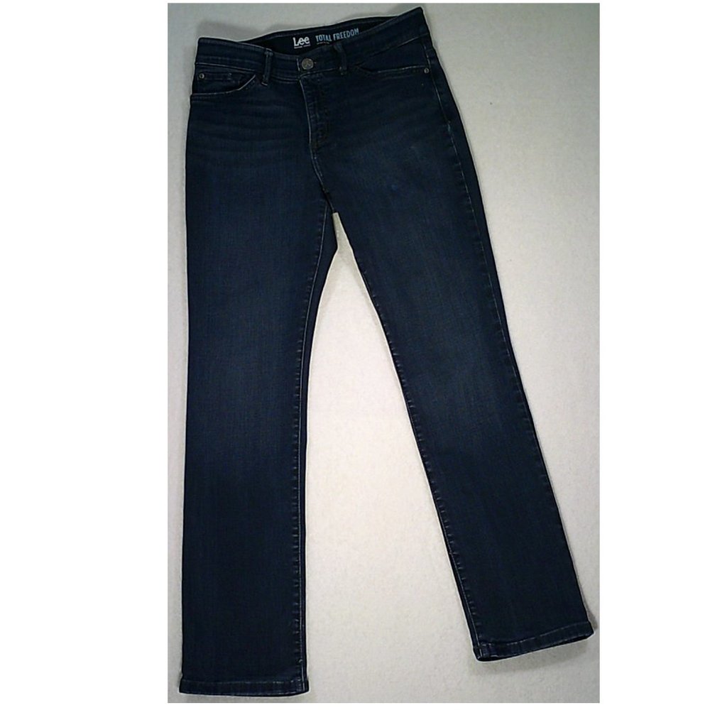 Lee "Total Freedom" Blue Jeans